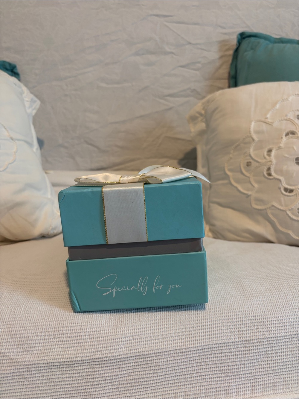 Engagement gift & Aqua Gift Box with White Ribbon
